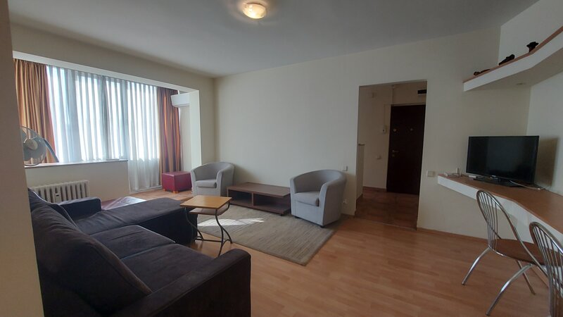 Unirii, bd. Dimitrie Cantemir, vanzare 2 cam. renovate,